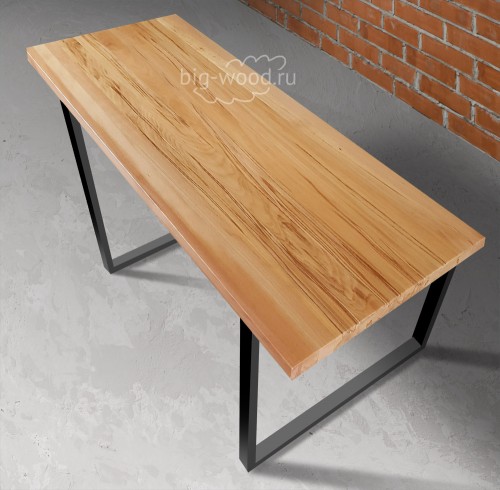 Индивидуальный стол из бука с квадратными металлическими ногами